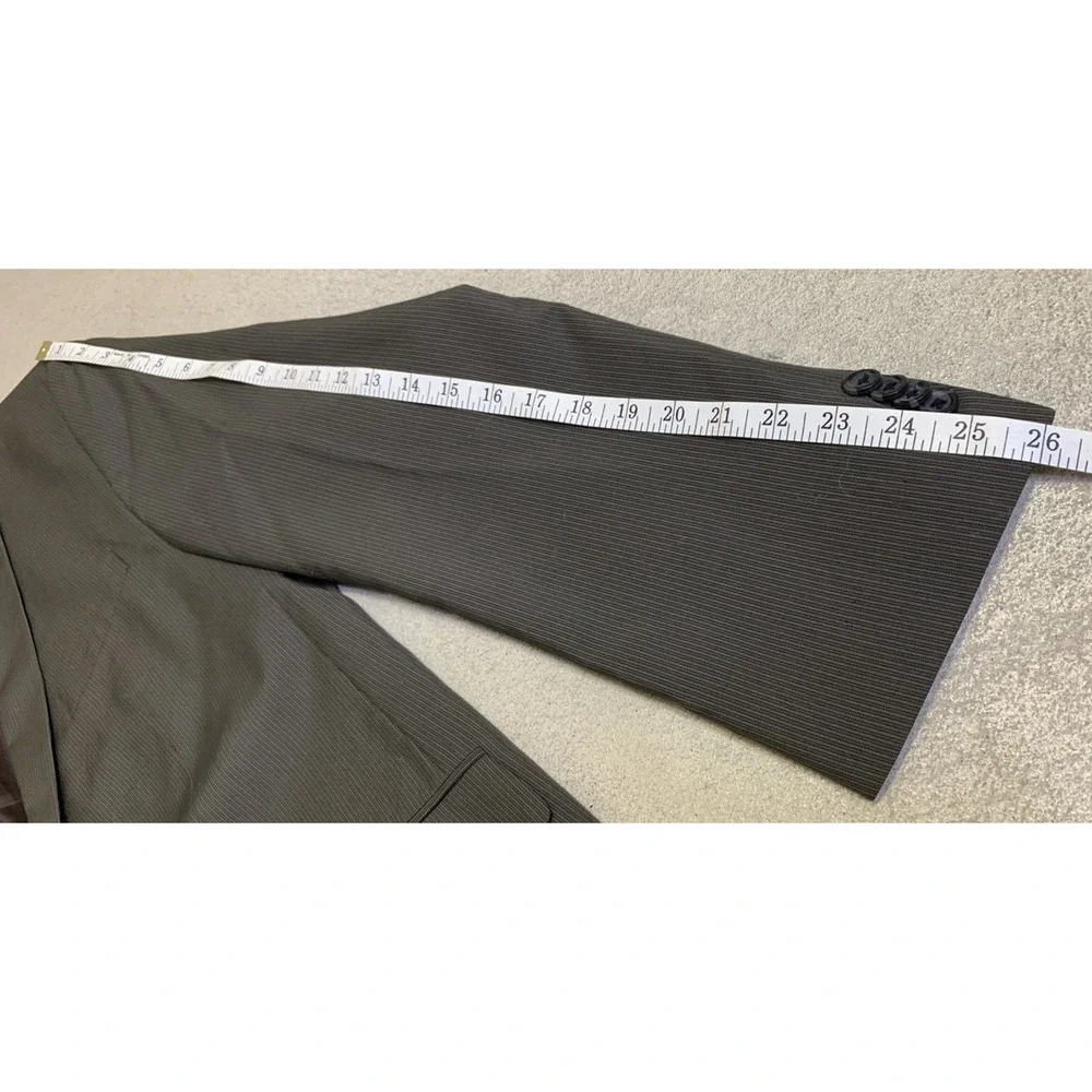 Kenneth Cole Reaction Mens Gray Pinstriped Sport Coat Size 44R Preppy Office